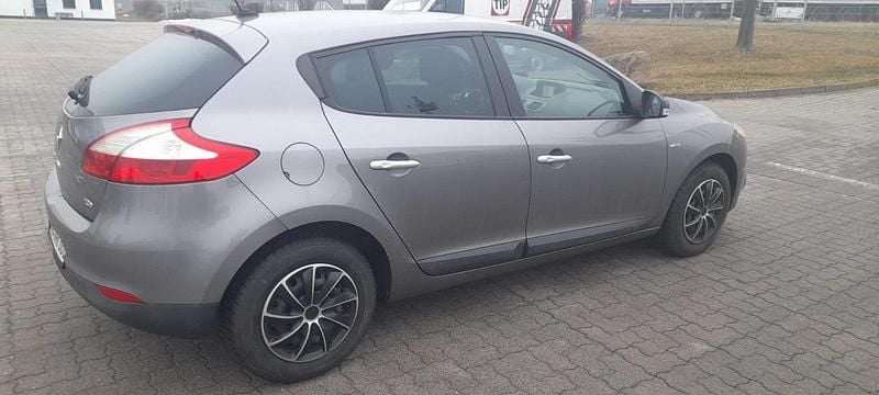Gebraucht Renault Mégane Bose Edition 130 PS (95 kW) 2012 Silber Limousine