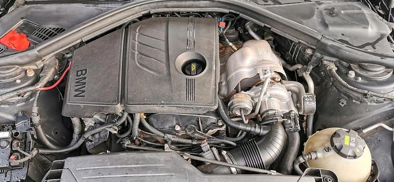 Gebraucht BMW 316 M Sport 136 PS (100 kW) 2014 Schwarz Kombi