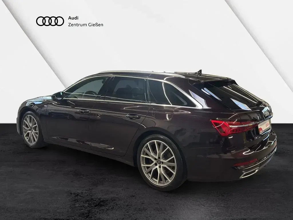 Używany Audi A6 Design 299 KM (219 kW) 2022 Czerwony Kombi