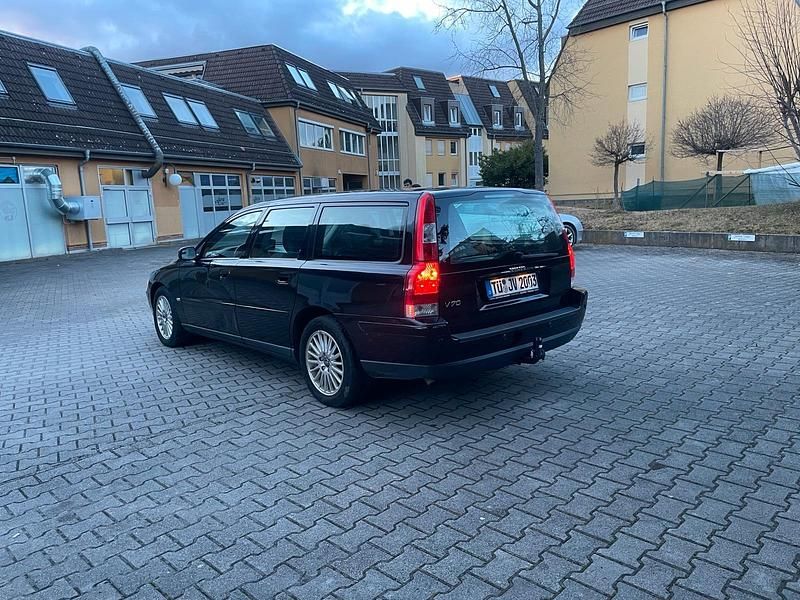 Gebraucht Volvo V70 140 PS (102 kW) 2004 Schwarz Kombi