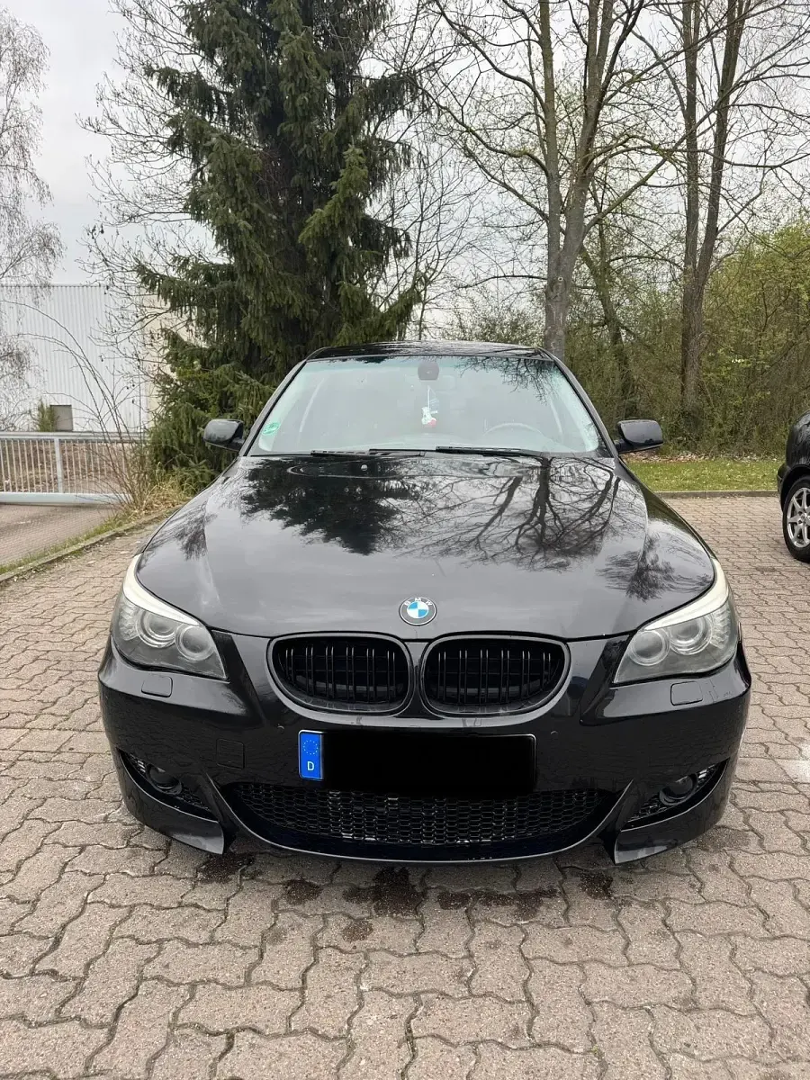 Gebraucht BMW 530 235 PS (172 kW) 2010 Schwarz Limousine
