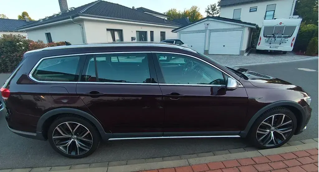Gebraucht VW Passat Alltrack 220 PS (161 kW) 2018 Rot Kombi