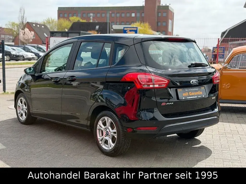 Używany Ford B-MAX SYNC Edition 101 KM (74 kW) 2016 Czarny Minivan
