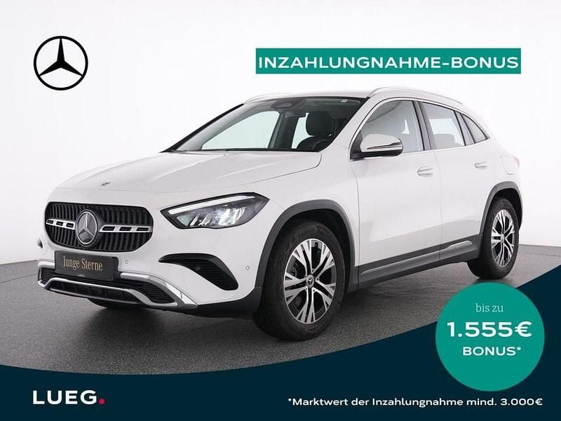 Weiß Gebraucht 2024 Mercedes GLA180 Progressive SUV | 35.985 € (Fairer Preis) - Bild 1/4