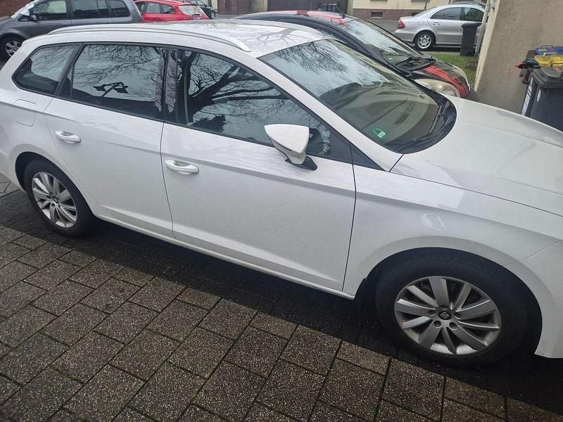 Gebraucht Seat Leon ST Style 131 PS (96 kW) 2020 Weiß Kombi