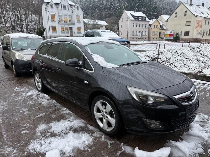 Gebraucht Opel Astra 165 PS (121 kW) 2012 Schwarz Kombi