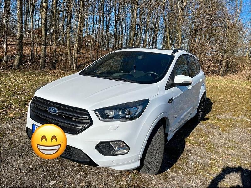 Gebraucht Ford Kuga ST-Line 182 PS (133 kW) 2018 Weiß SUV