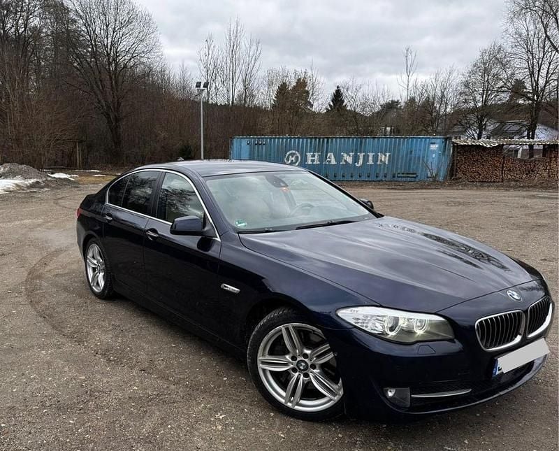 Gebraucht BMW 535 Sport Line 306 PS (225 kW) 2010 Blau Limousine