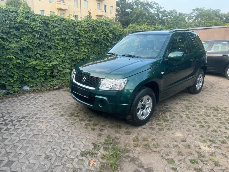 Grau Gebraucht 2007 Suzuki Grand Vitara SUV | 3.600 € - Bild 1/4