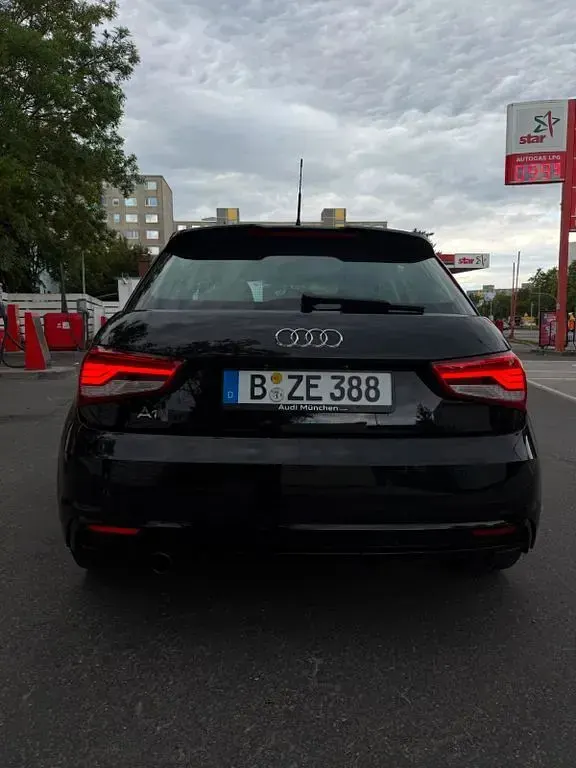Gebraucht Audi A1 Sportback S-Line 95 PS (69 kW) 2018 Schwarz Kleinwagen
