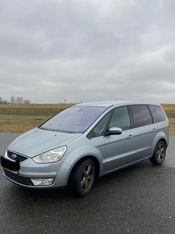 Usata Ford Galaxy 140 CV (102 kW) 2009 Grigio Monovolume