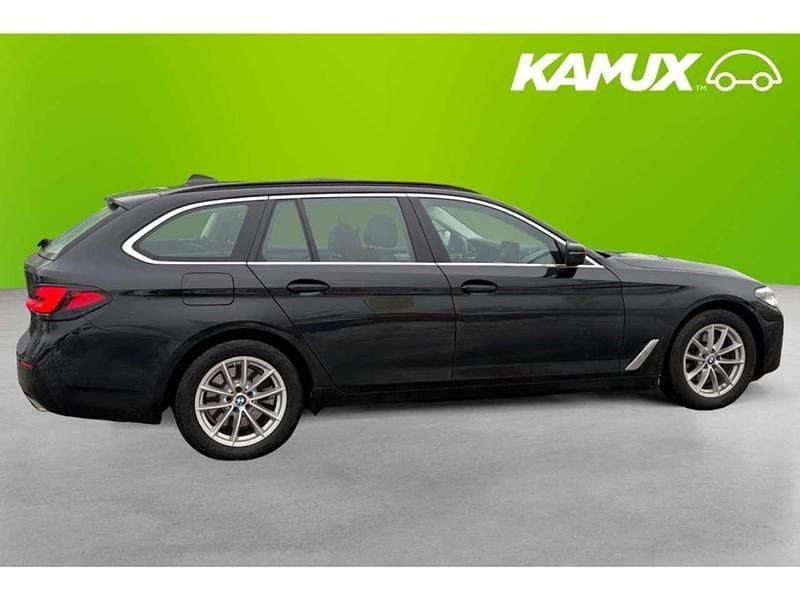 Gebraucht BMW 520 Performance 190 PS (139 kW) 2022 Schwarz Kombi