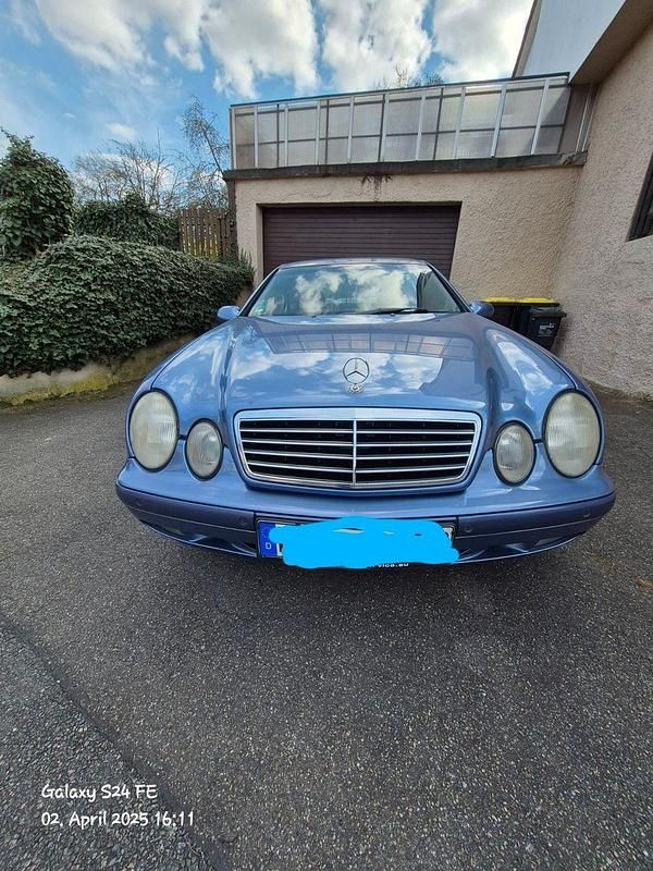 Blau Gebraucht 1998 Mercedes CLK320 Coupé | 3.300 € (Guter Preis) - Bild 1/4
