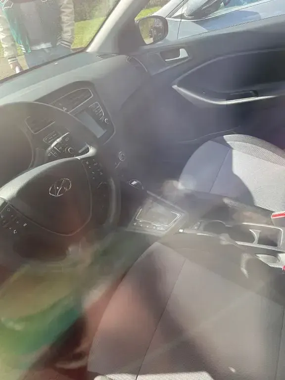 Gebraucht Hyundai i20 101 PS (74 kW) 2019 Grau Kleinwagen