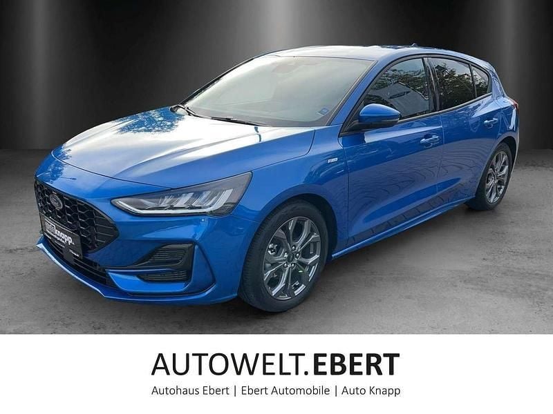 Dynamicblau Gebraucht 2024 Ford Focus ST-Line X Kleinwagen | 26.990 € (Guter Preis) - Bild 1/4