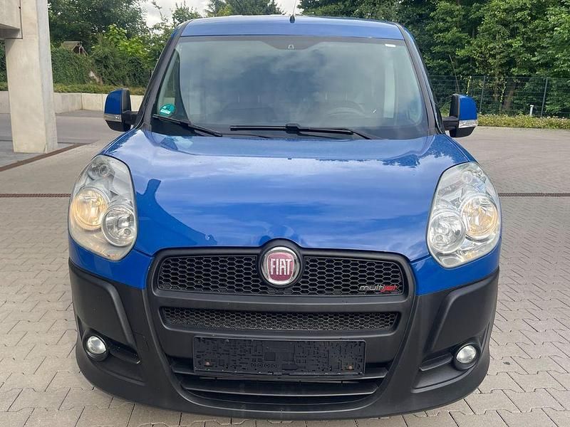 Gebraucht 2011 Fiat Doblò Van / Kleinbus | 7.199 € (Teuer) - Bild 1/4