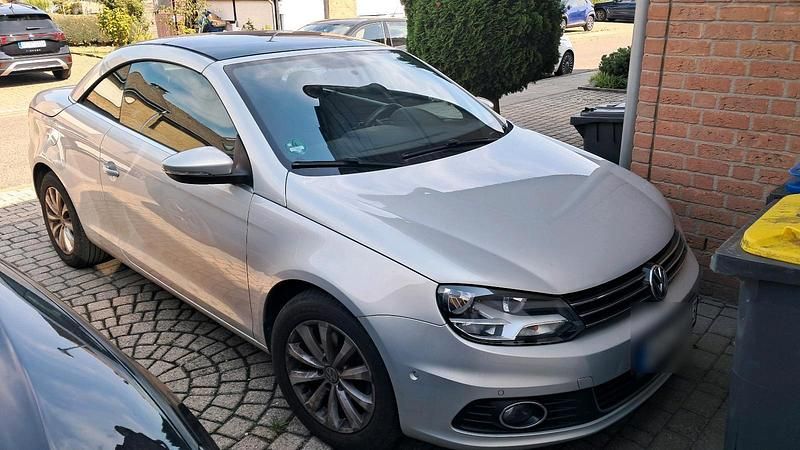 Silber Gebraucht 2011 VW Eos Cabrio | 6.500 € (Fairer Preis) - Bild 1/4