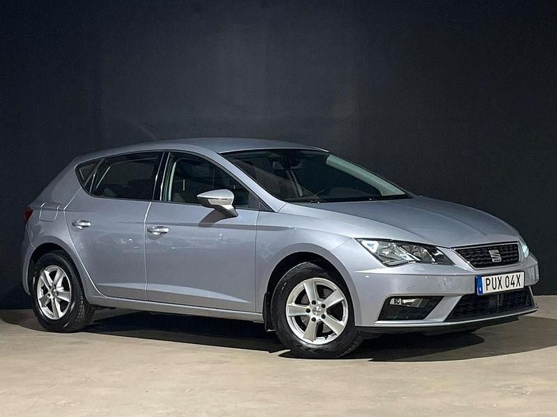 Usado Seat Leon Style 131 HP (96 kW) 2020 Sedan