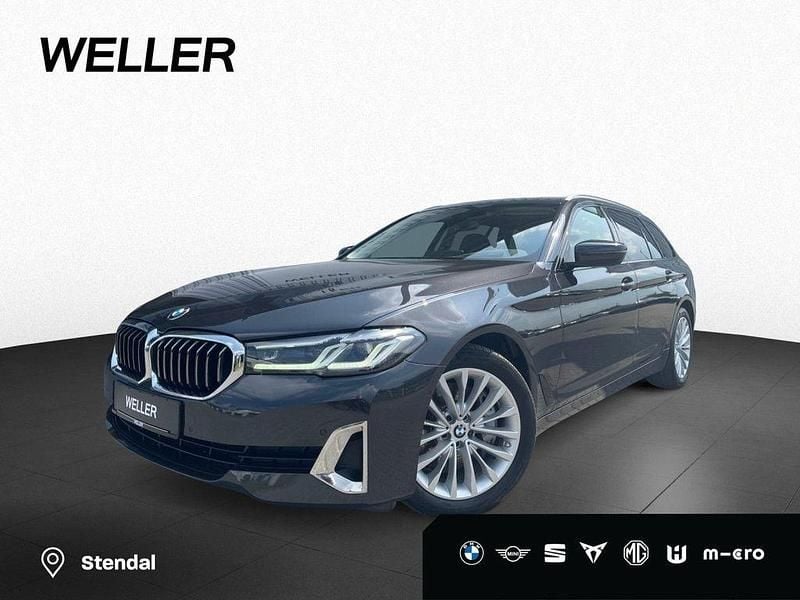 Sophistograu (grau) Gebraucht 2022 BMW 530 Luxury Line Kombi | 41.250 € (Fairer Preis) - Bild 1/4