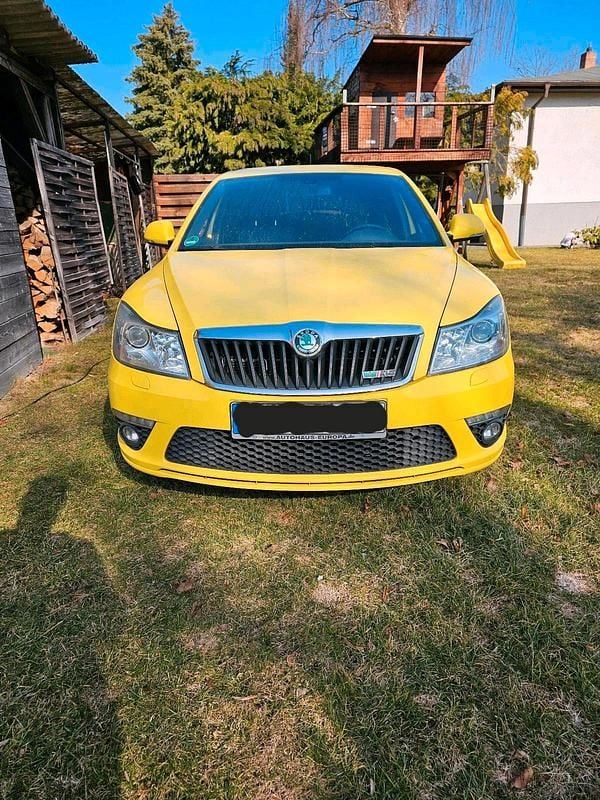 Second-hand Skoda Octavia RS 200 CP (147 kW) 2012 Galben Berlinǎ