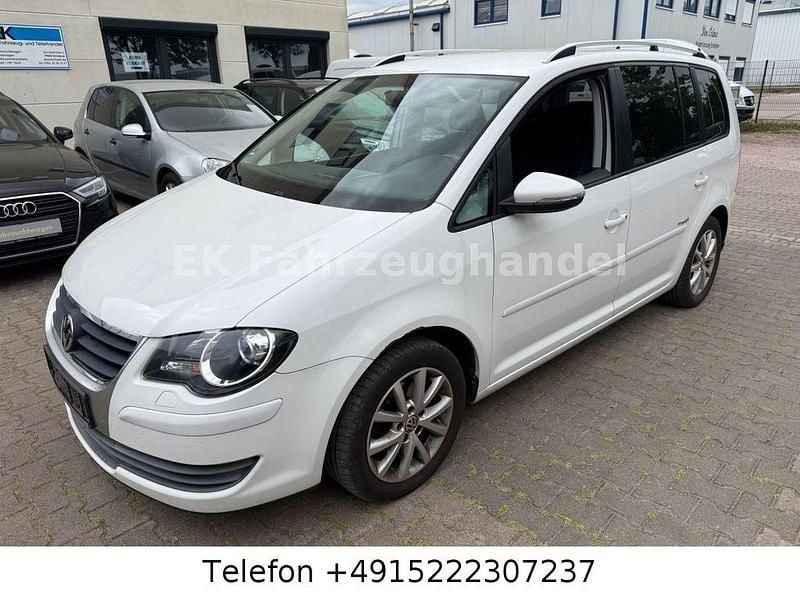 Weiß Gebraucht 2009 VW Touran Freestyle Van / Kleinbus | 3.799 € (Superpreis) - Bild 1/4