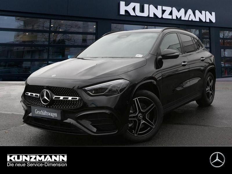 Kosmosschwarz metallic Gebraucht 2025 Mercedes GLA250 AMG SUV | 51.990 € (Teuer) - Bild 1/4
