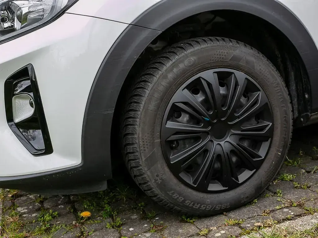 Gebraucht Kia Stonic Vision 84 PS (61 kW) 2019 Weiß SUV