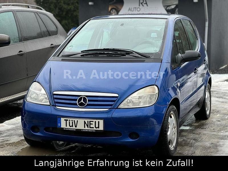 Blau Gebraucht 1999 Mercedes A160 Classic Limousine | 1.900 € (Fairer Preis) - Bild 1/4