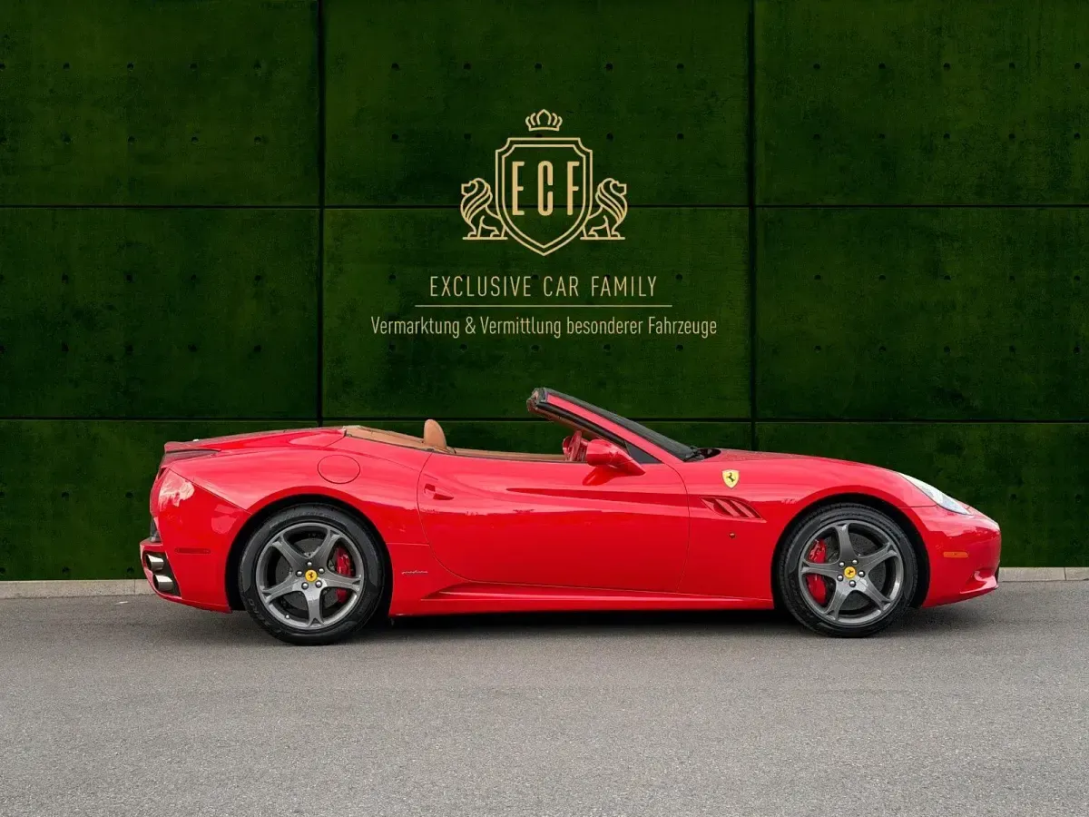 Gebraucht Ferrari California 460 PS (338 kW) 2010 Rot Cabrio