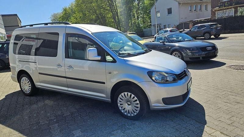 Używany VW Caddy Maxi Trendline 102 KM (75 kW) 2013 Srebrny Minivan