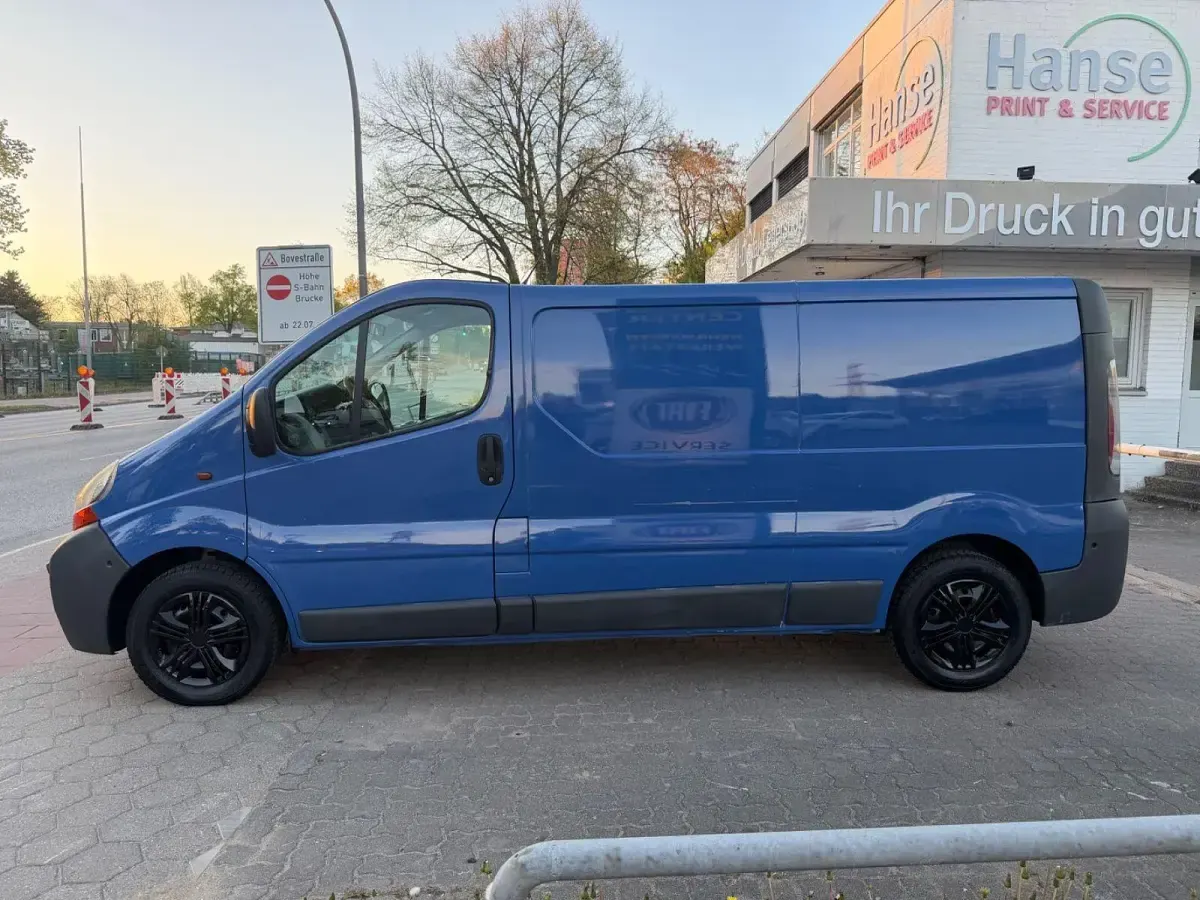 Gebraucht Renault Trafic 101 PS (74 kW) 2006 Blau Van / Kleinbus