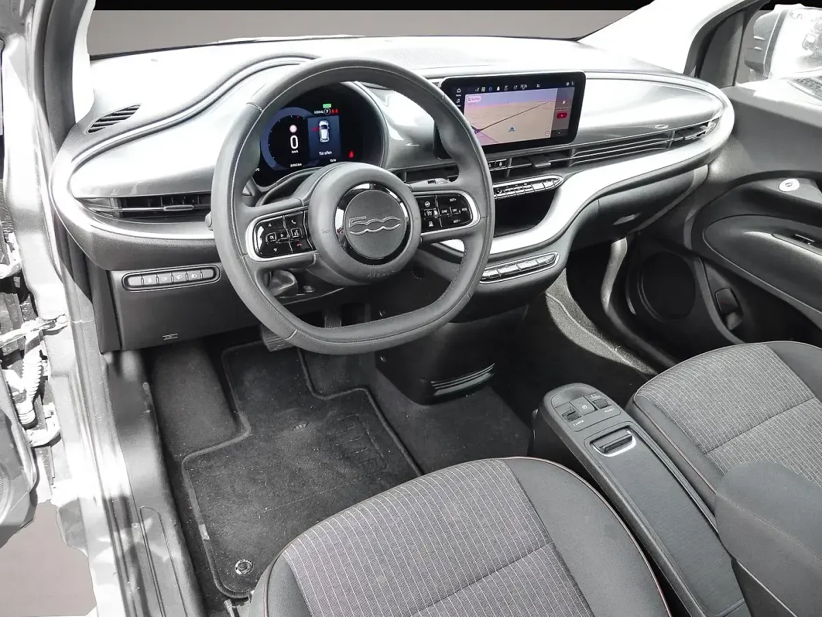 Gebraucht Fiat 500e Icon 86 kW (118 PS) 2023 Manufacturer Cabrio