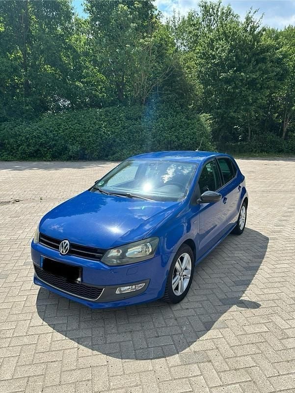 Blau Gebraucht 2012 VW Polo Match Limousine | 4.299 € (Guter Preis) - Bild 1/4