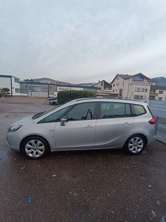 Gebraucht Opel Zafira Tourer Edition 140 PS (102 kW) 2012 Silber Van / Kleinbus