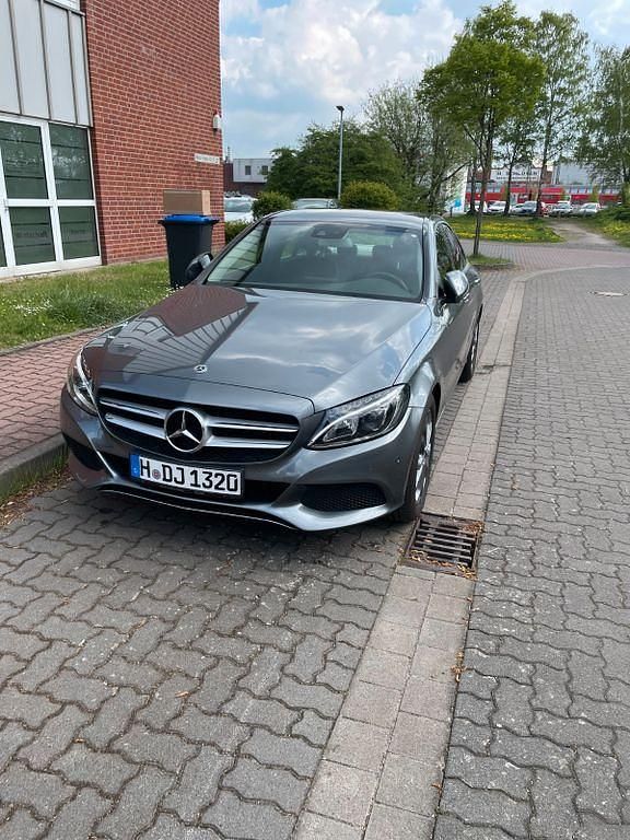 Gebraucht Mercedes C250 211 PS (155 kW) 2018 Grau Limousine