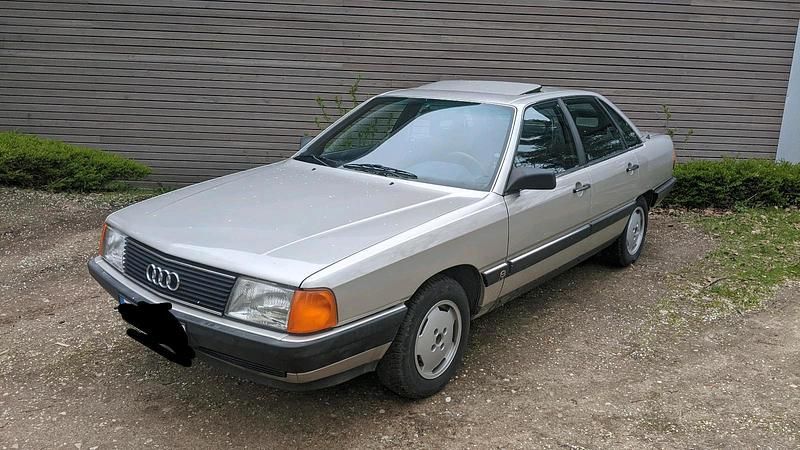 Gebraucht Audi 100 115 PS (84 kW) 1986 Silber Limousine