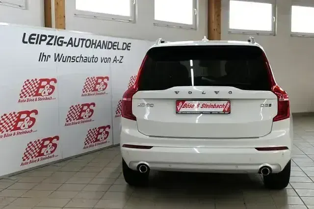 Second-hand Volvo XC90 Momentum 235 CP (172 kW) 2018 Alb SUV