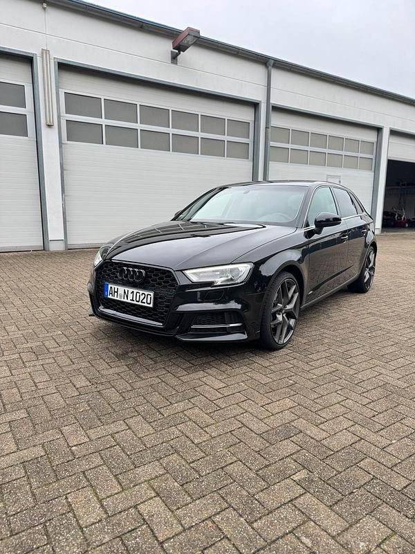 Schwarz Gebraucht 2017 Audi A3 Sportback S-Line Kleinwagen | 17.000 € (Etwas zu teuer) - Bild 1/4