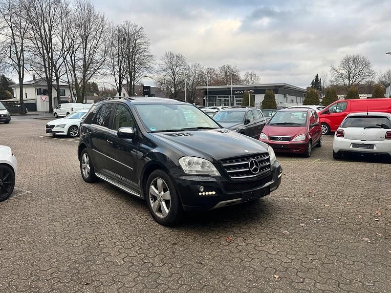 Gebraucht 2009 Mercedes ML450 SUV | 8.500 € - Bild 1/4