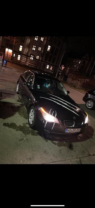 Gebraucht BMW 520 163 PS (119 kW) 2009 Schwarz Limousine