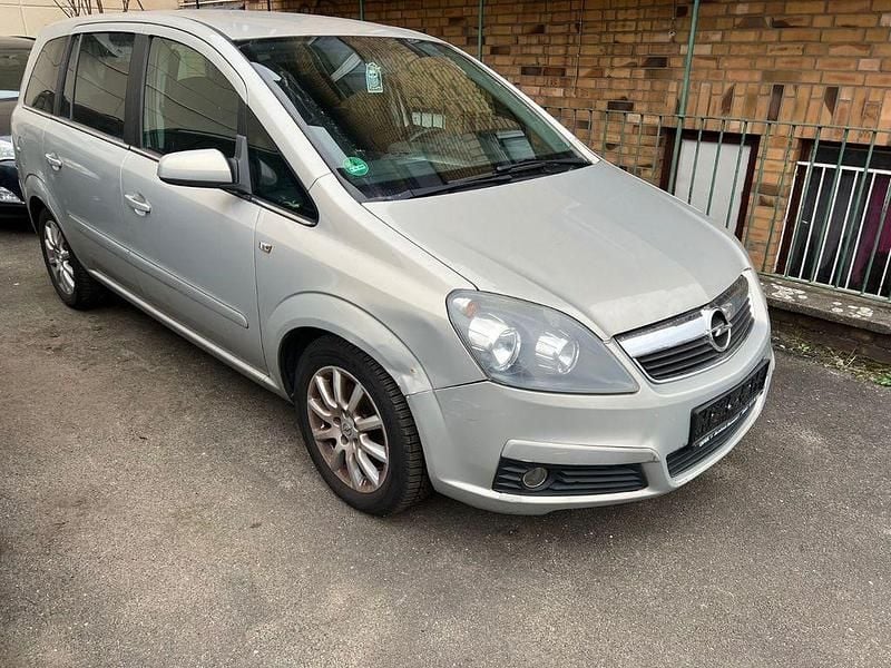 Silber Gebraucht 2005 Opel Zafira Van / Kleinbus | 900 € (Superpreis) - Bild 1/4