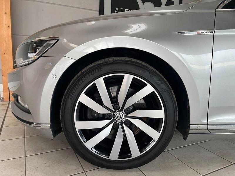 Gebraucht VW Passat Highline 239 PS (175 kW) 2015 Grau Kombi