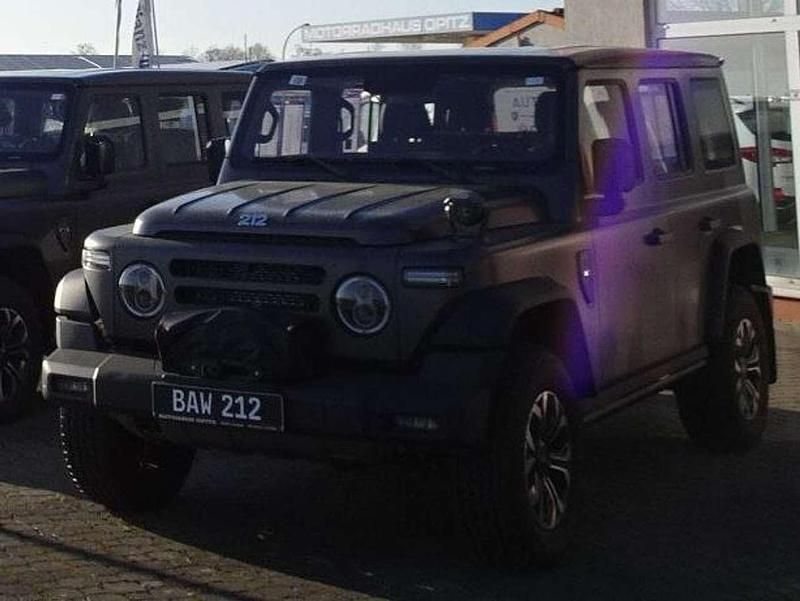 Neu BAW 212 166 PS (122 kW) 2026 Grau SUV