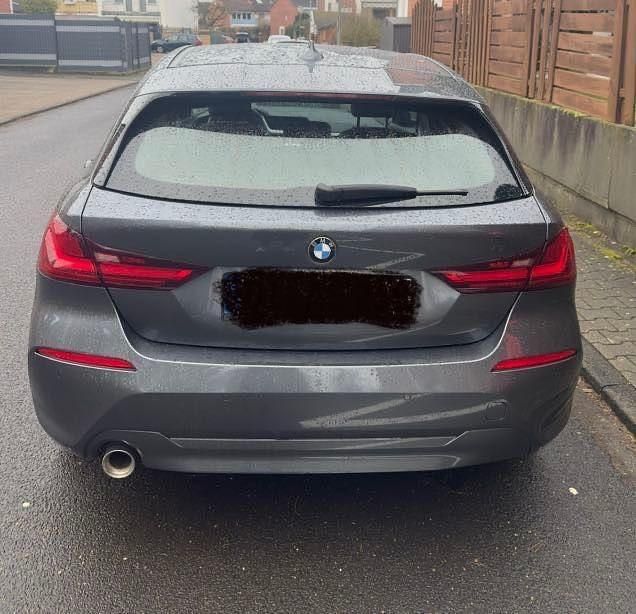 Gebraucht BMW 118 Advantage 140 PS (102 kW) 2020 Grau Kleinwagen