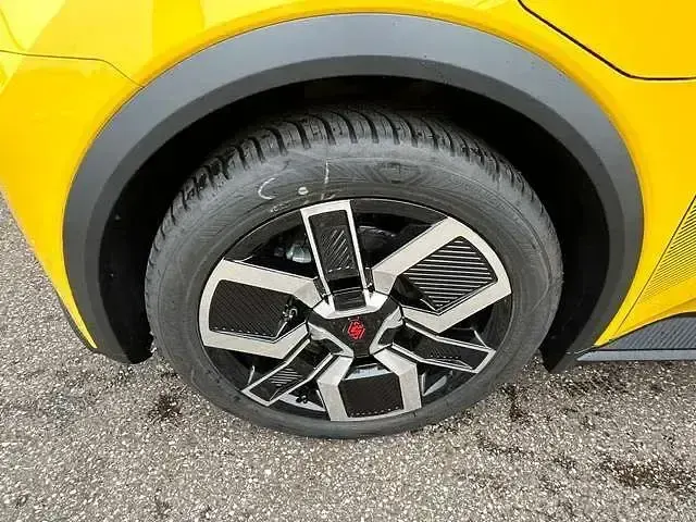 Gebraucht Renault R5 Urban 89 kW (122 PS) 2025 Pop yellow Kleinwagen