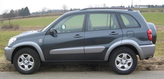 Gebraucht Toyota RAV4 116 PS (85 kW) 2005 Grau metallic SUV