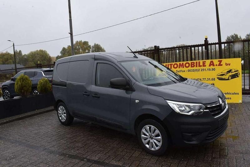 Grau Gebraucht 2024 Renault Kangoo Van | 19.999 € - Bild 1/4