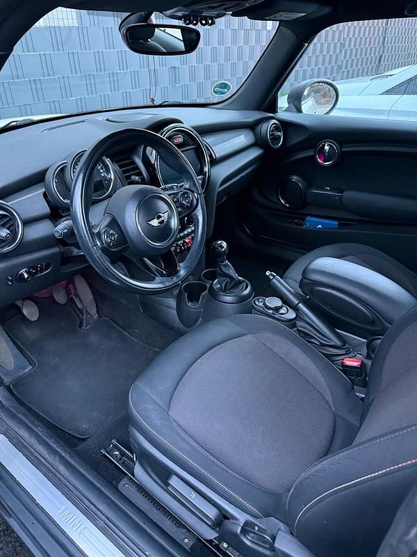 Gebraucht Mini ONE 102 PS (75 kW) 2016 Beige Kleinwagen