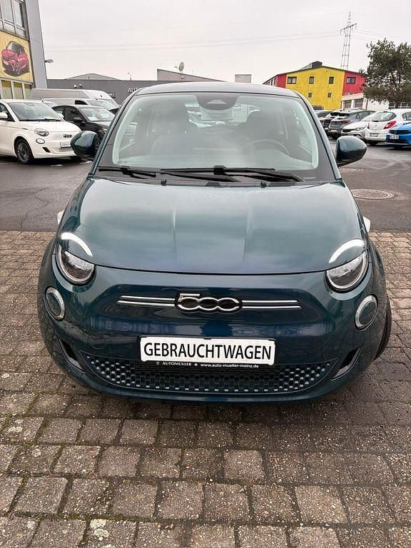 Gebraucht Fiat 500e Icon 69 kW (95 PS) 2022 Grün Limousine