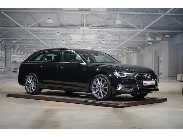 Gebraucht Audi A6 Advanced Plus 299 PS (219 kW) 2025 Mythosschwarz metallic Kombi